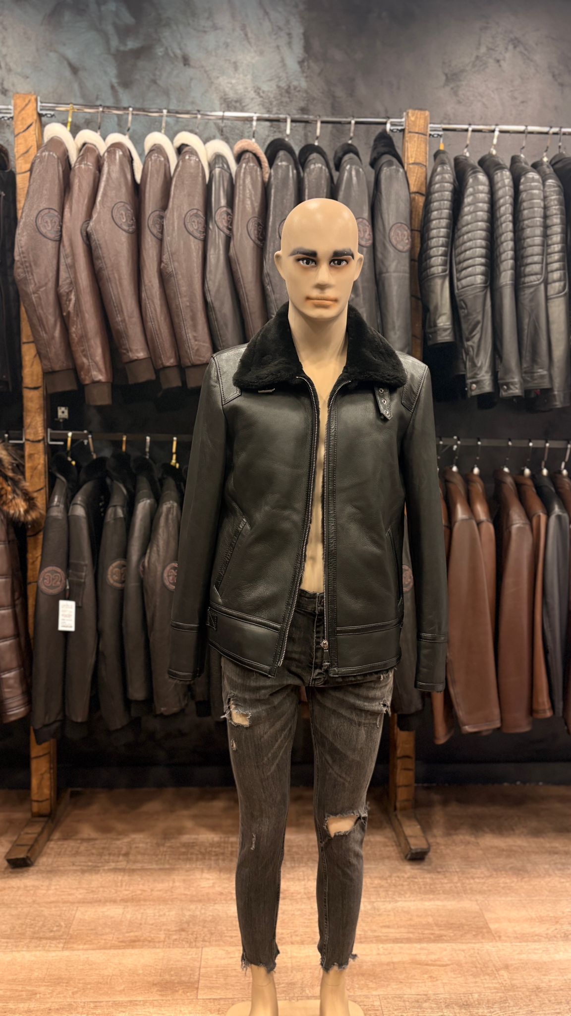 haina din piele naturala cluj